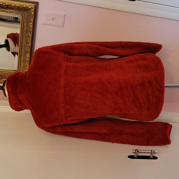 PATAGONIA bright red pullover - Picture 4 of 7